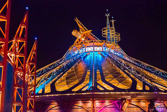 parisspacemountainbyfannypaulyon500px