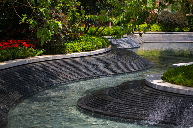 珠海卓越唐家墅展示区现代禅意水景蜿蜒溪流树池跌水景观设计sed新西