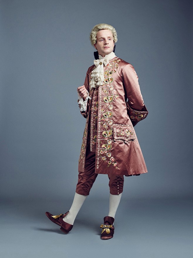 jpg (1620×2160)欧洲 贵族   礼服裙子 内衣 部件纯情小火鸡007同采