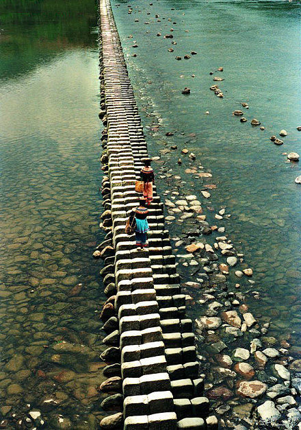 温州太泰顺县仕水村碇步石桥。真漂亮。