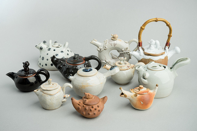 可以取代。通过茶壶为媒介,传达品茶的含义。