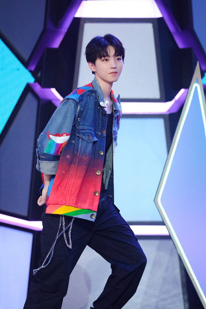 王俊凯快乐大本营2020613