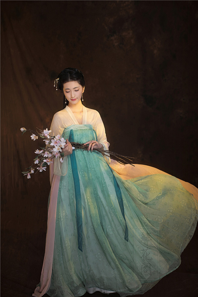 玉衡簪花阁汉服定制真丝齐胸襦裙女款传统汉服汉服超大摆淘宝网