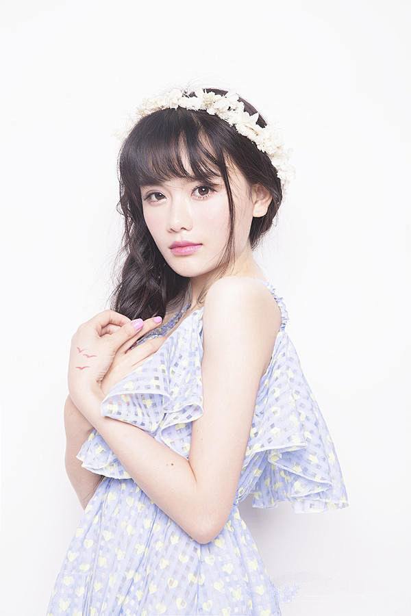 com 南笙(罗小伊),中国内地女演员,平面模特,1990年10月23日出