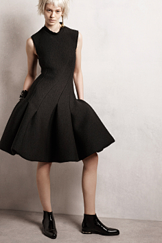 山茶与茶采集到Lanvin