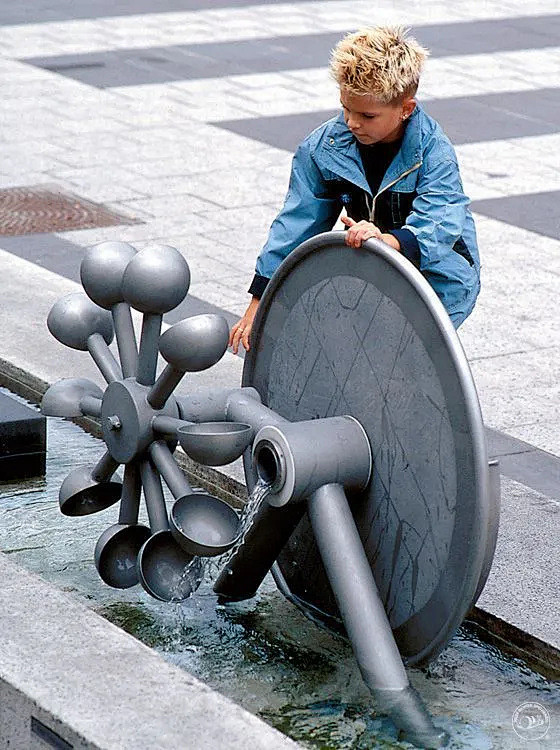 因水趣儿童水互动景观艺术装置互动的景观才更有活力