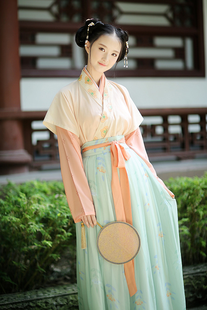 重回汉唐清秋原创品牌汉服日常女绣花半臂齐腰交领襦裙春秋装淘宝网