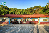 叽叽不唧唧采集到山中小屋
