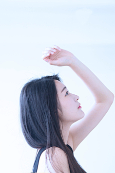 景末年夕月映晚采集到现代人物