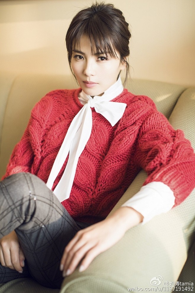 组图刘涛御姐范撩倒众粉获赞神态自若大女人刘涛感恩节发了一组御姐范