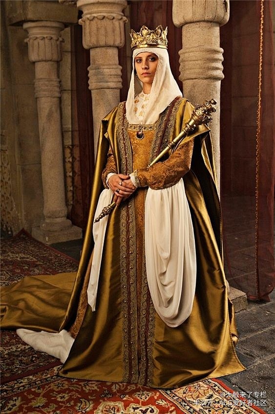 西方中世纪贵族服饰图片