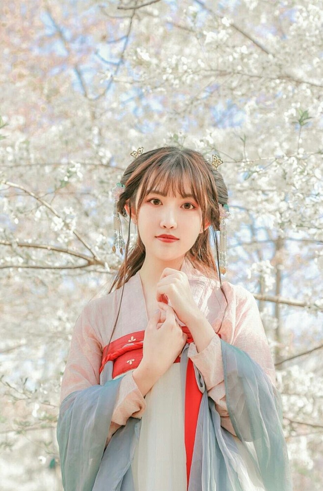 (4059)h-古代服饰参考(女)脑盘格式化该采集也在以下画板加载更多