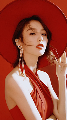 Koreyoshi·采集到女人