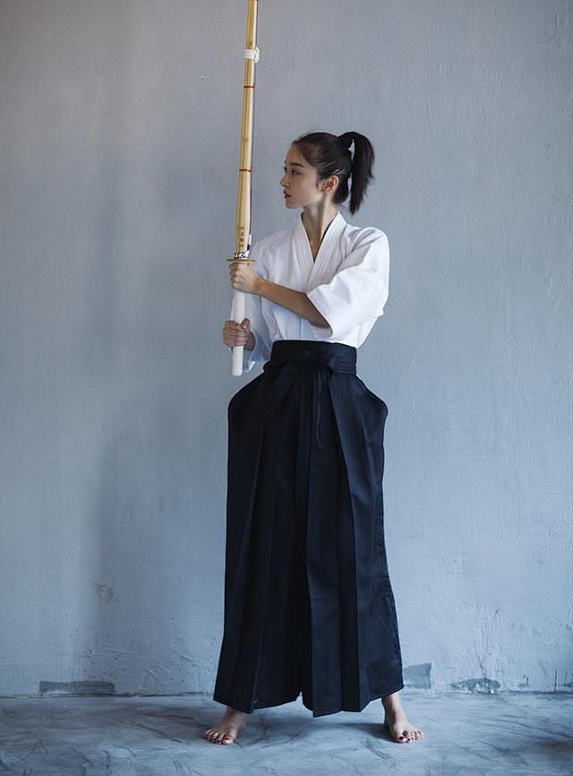 日本女武士美女剑道冷艳