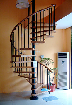 茜茜19811227采集到楼梯-可伸缩式楼梯&钢木楼梯