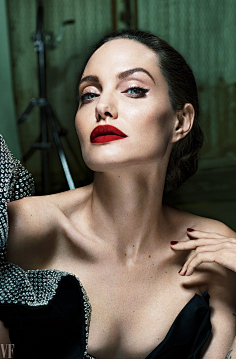 MydZz采集到Angelina Jolie