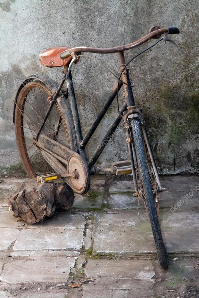 破旧自行车图片高清图片