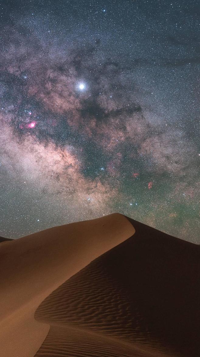 库木塔格沙漠星空图片