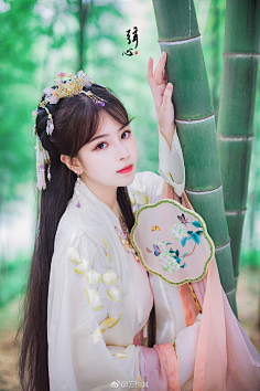 莫雪瑶兮采集到古装服饰
