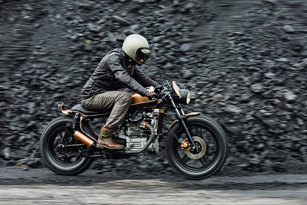 tadaocern caferacer : i wanted a side project so ive decided to
