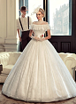 设计帝国的微博_微博Tatiana Kaplun 2015欧美宫廷婚纱系列——有一种复古的优雅