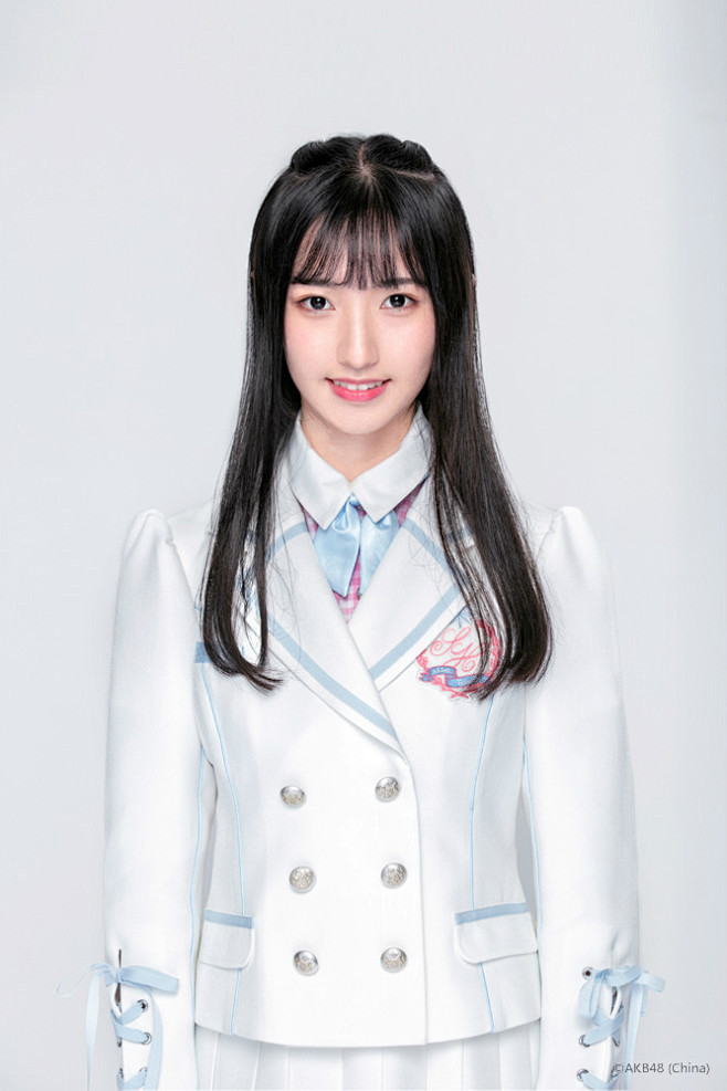 akb48 teamsh 一期队服公式照