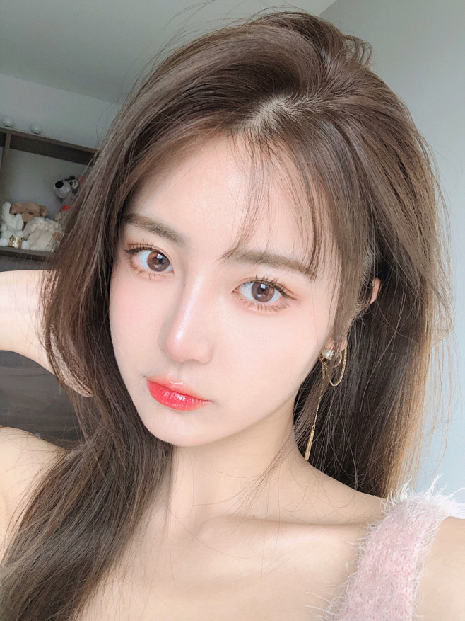 抓住了今天的阳光 喜欢自然光拍照,这组是用美颜相机前置拍的!