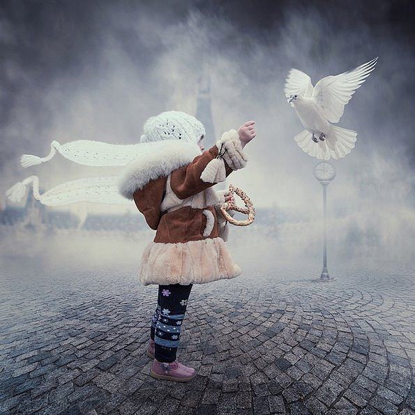 摄影师超现实主义作品 描绘奇幻童话世界
