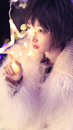 洛云汐采集到美女明星~写真代言