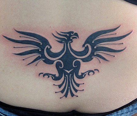 半背凤凰纹身图案