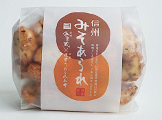 *﹎椛開椛落'采集到日系设计