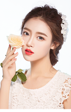 尤歌YAN采集到美女