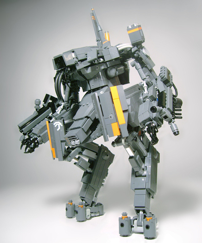 来自第九区的机甲乐高中文爱好者