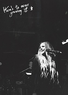 Alan020采集到Avril Lavigne