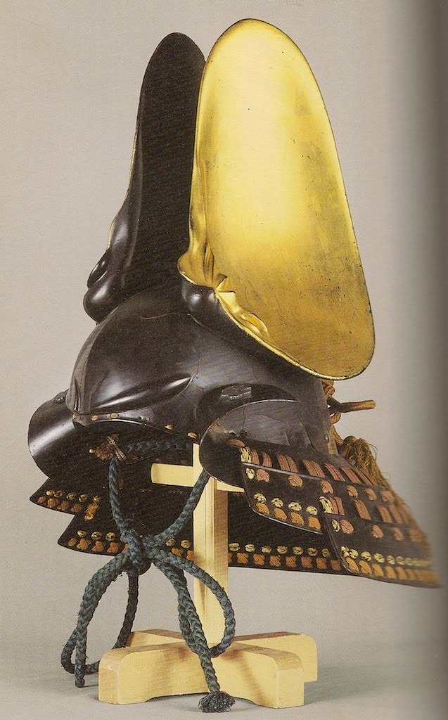 日本武士头盔上的犄角图片