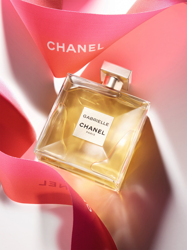 邀你试用 #香奈儿嘉柏丽尔香水# 感受光