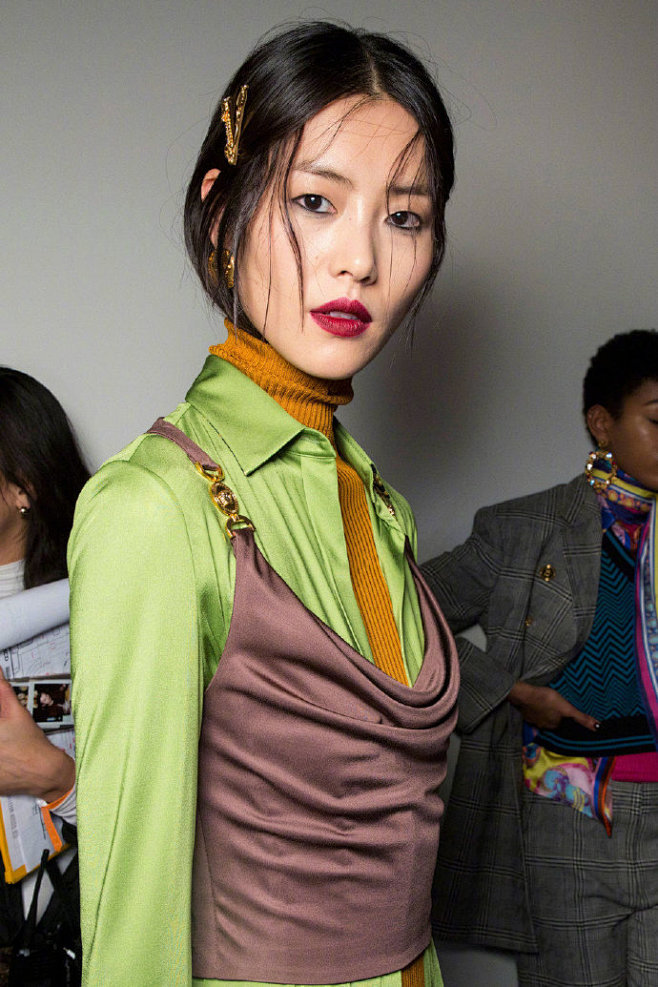 酒肆从34we32q24转采于2021-03-31 17:32:53刘雯人体和一些别的参考