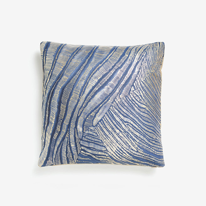 Cushion cover with a gold textured print - 