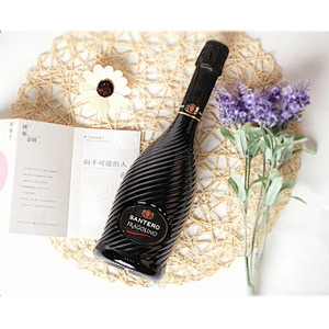 神秘好喝的低泡红葡萄酒意大利原瓶进口红酒圣