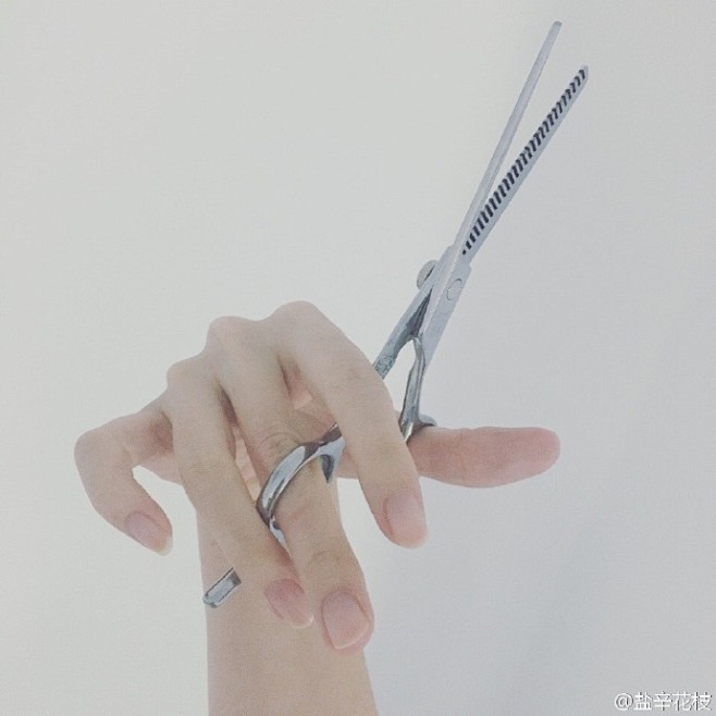一步一步走的画童采集到身体局部