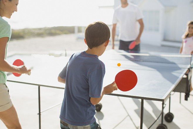 familyplayingtabletennistogetheroutdoorsbycaiaimageson500px