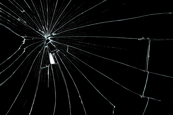 破碎的玻璃背景高清图片