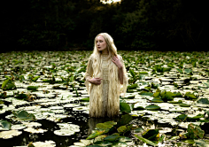 湖畔阴影采集到克里斯蒂·米切尔(Kirsty Mitchell),英国摄影师