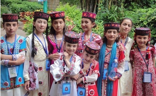 中国唯一的白种民族:身材颜值不输欧洲