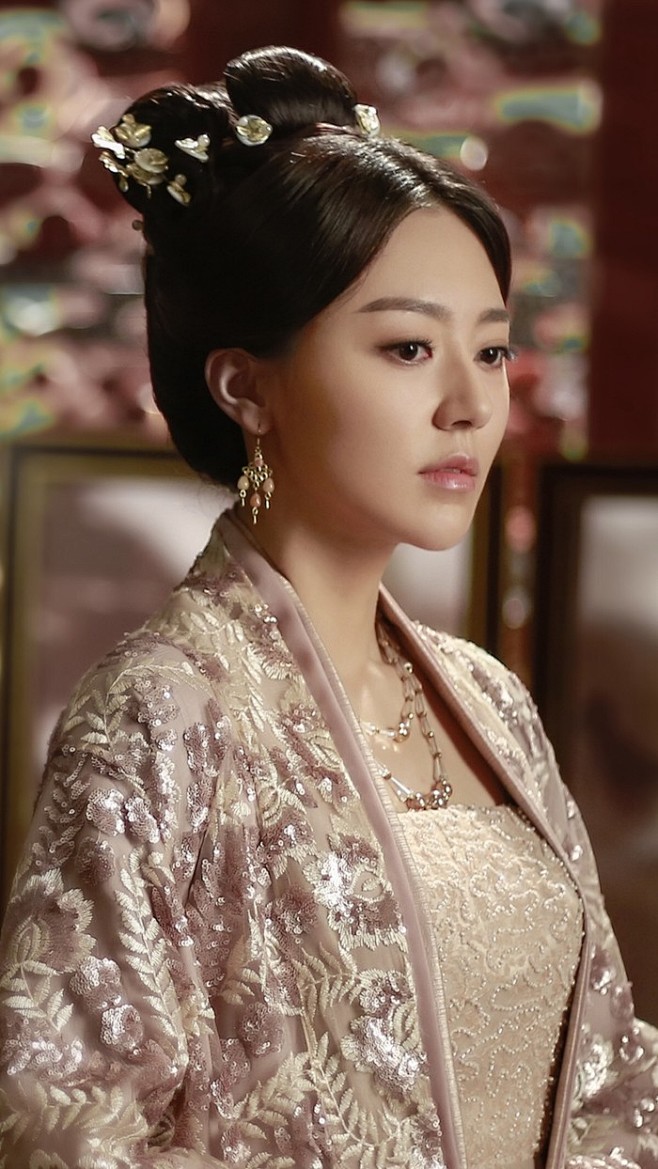 22:32:16黄梦莹   三生三世十里桃花古装剧照3箐华如梦同采自www