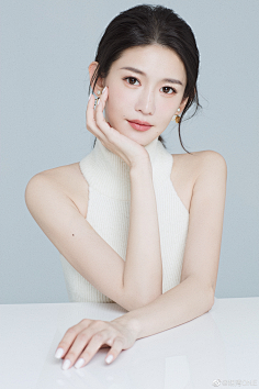 随人意采集到美女
