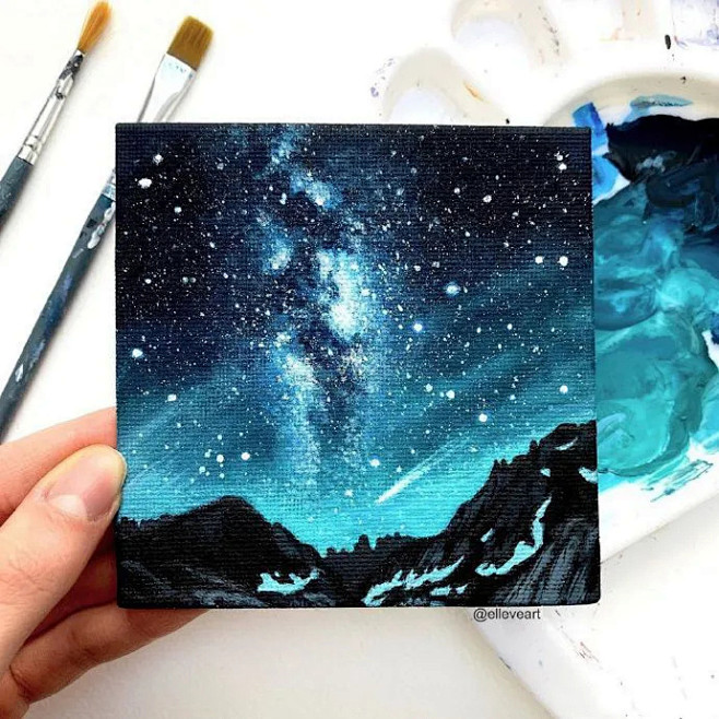 星空绘画欣赏迷你世界的星空极光像是一种孤独灵魂在星空奔跑