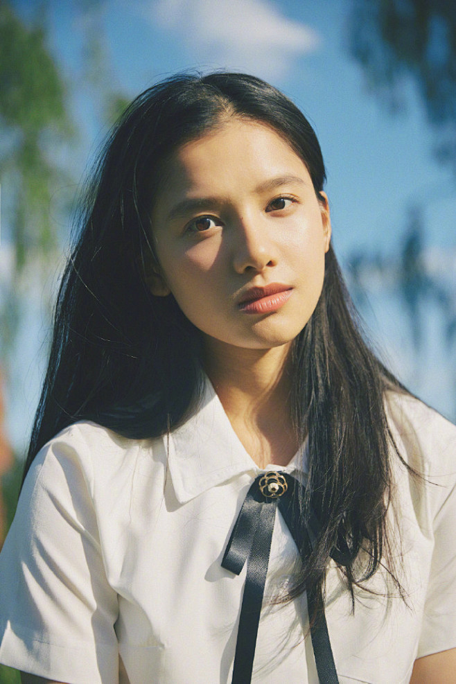 张婧仪校园初恋写真95后小花