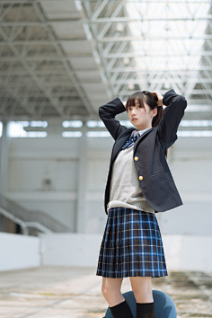 com日系校服妹子jk百褶裙坐姿金の魚采集到jk采集www.lofter.