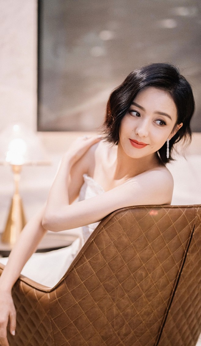 【荷香引】从迈克尔·雷转采于2021-09-22 12:51:07佟丽娅【高清】备